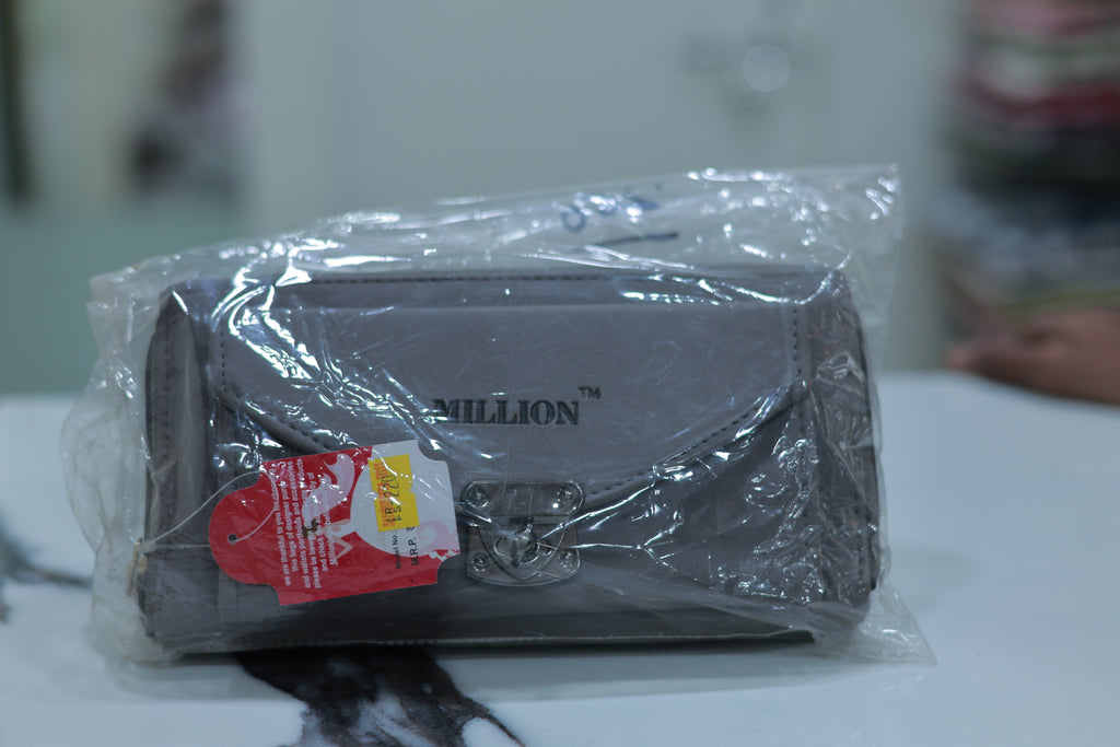 Best handbag for day use