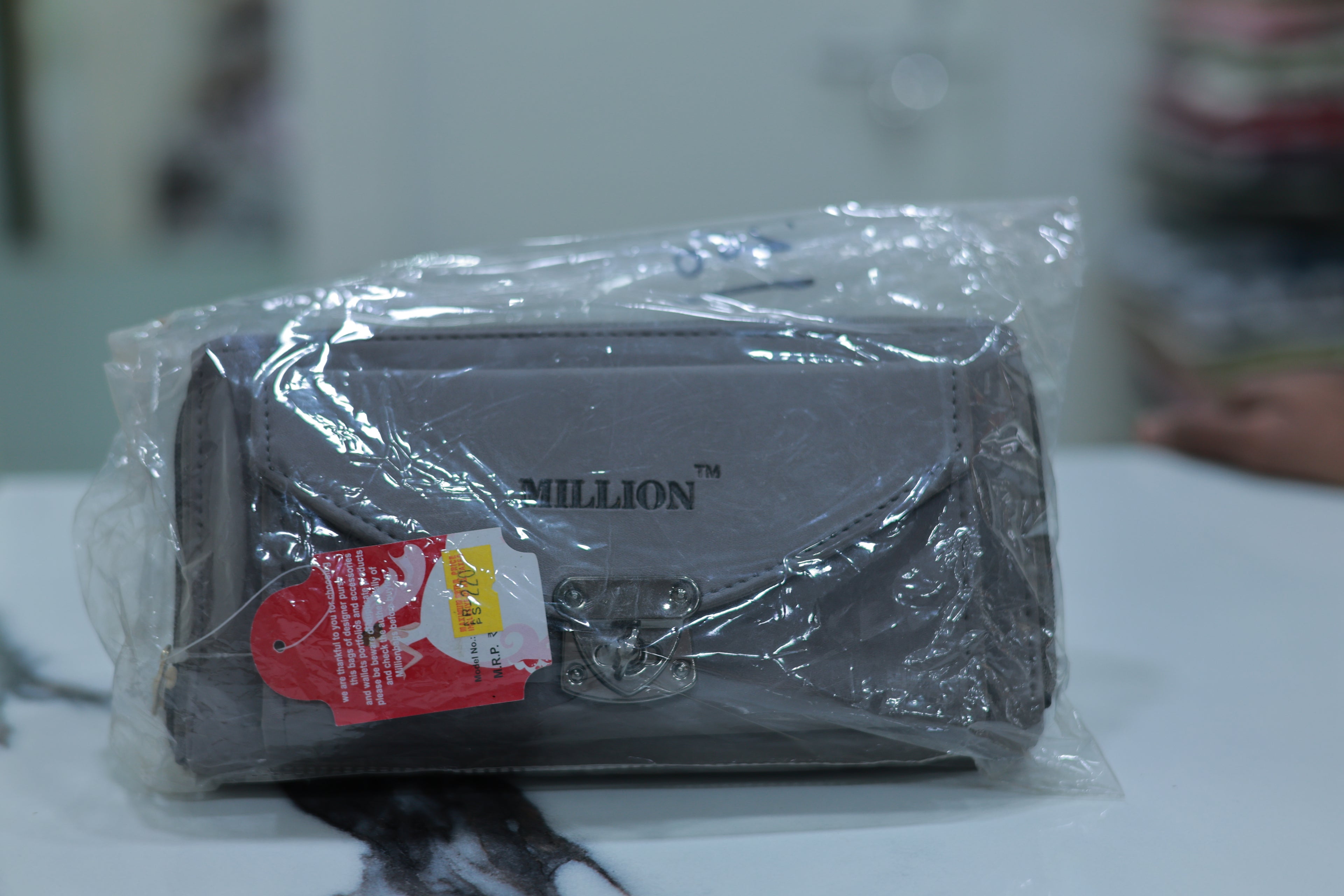 Best handbag for day use