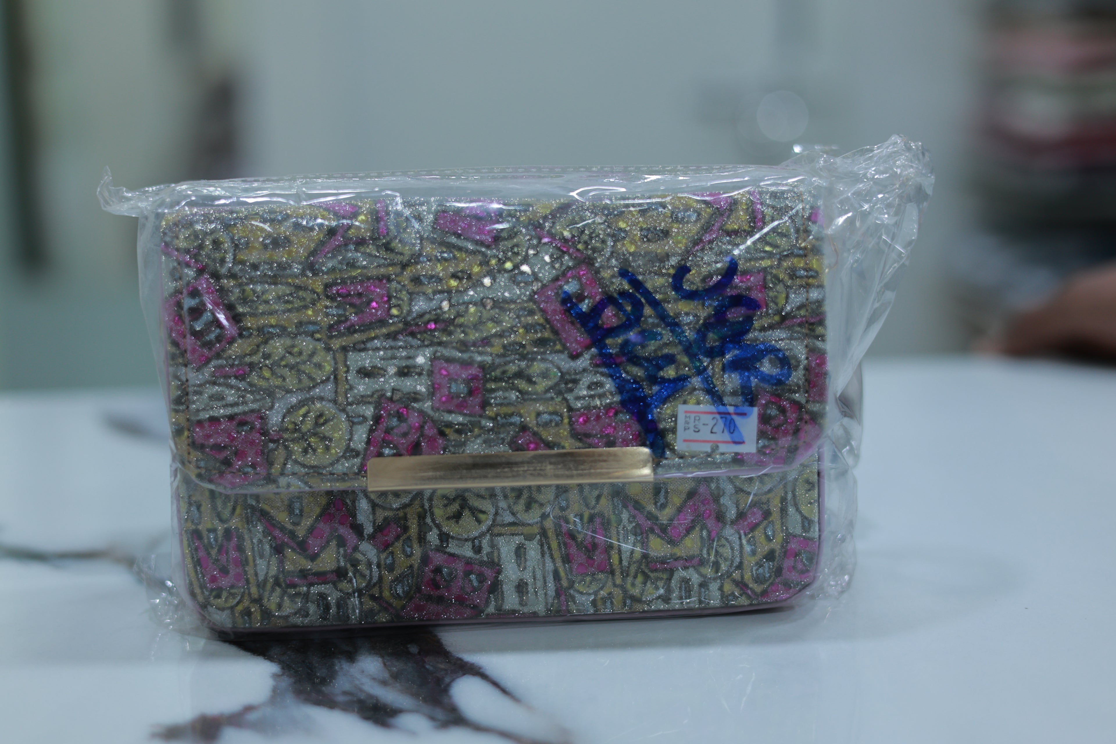 Take a look on cream beauty handbag