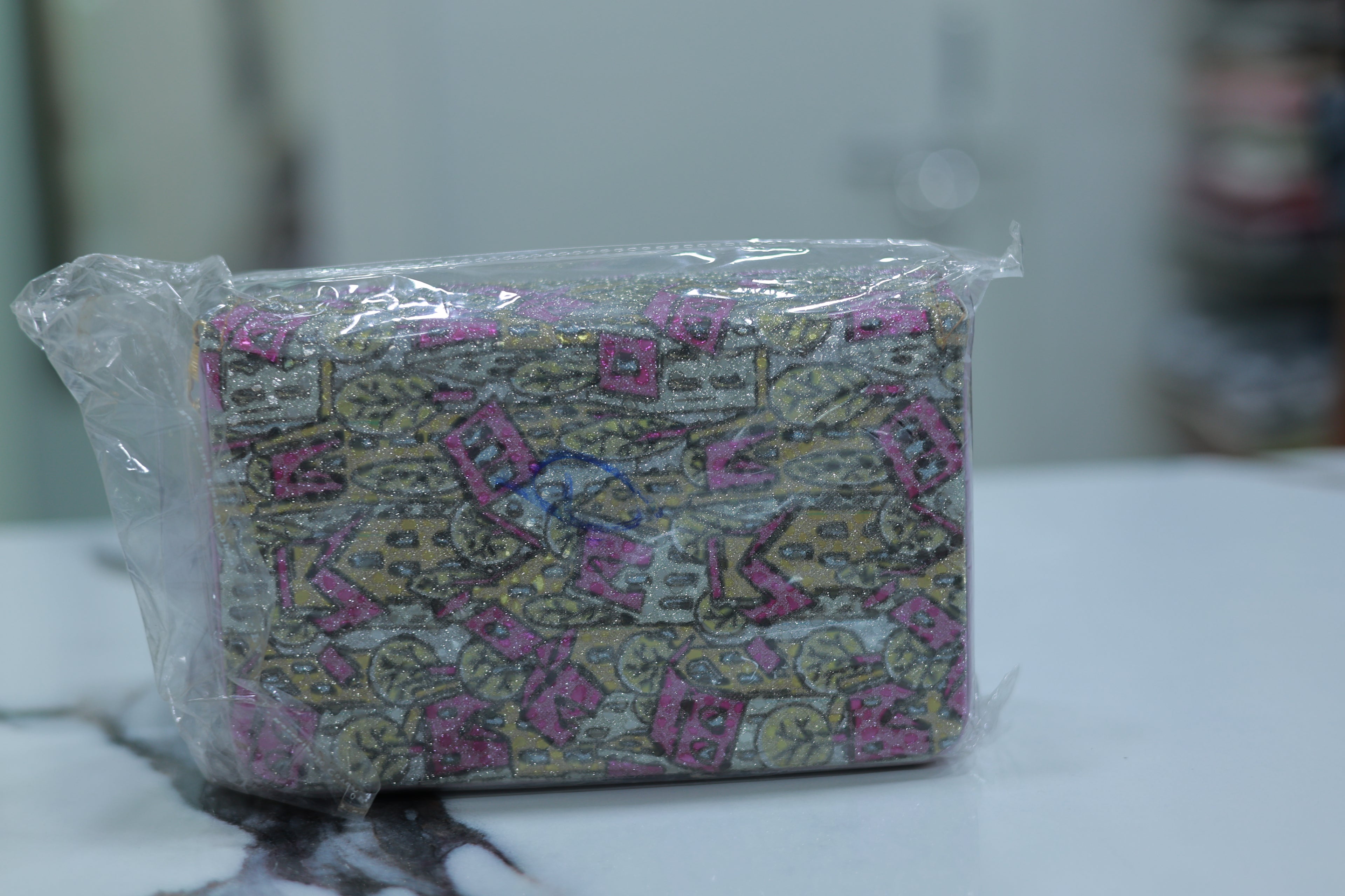 Take a look on cream beauty handbag