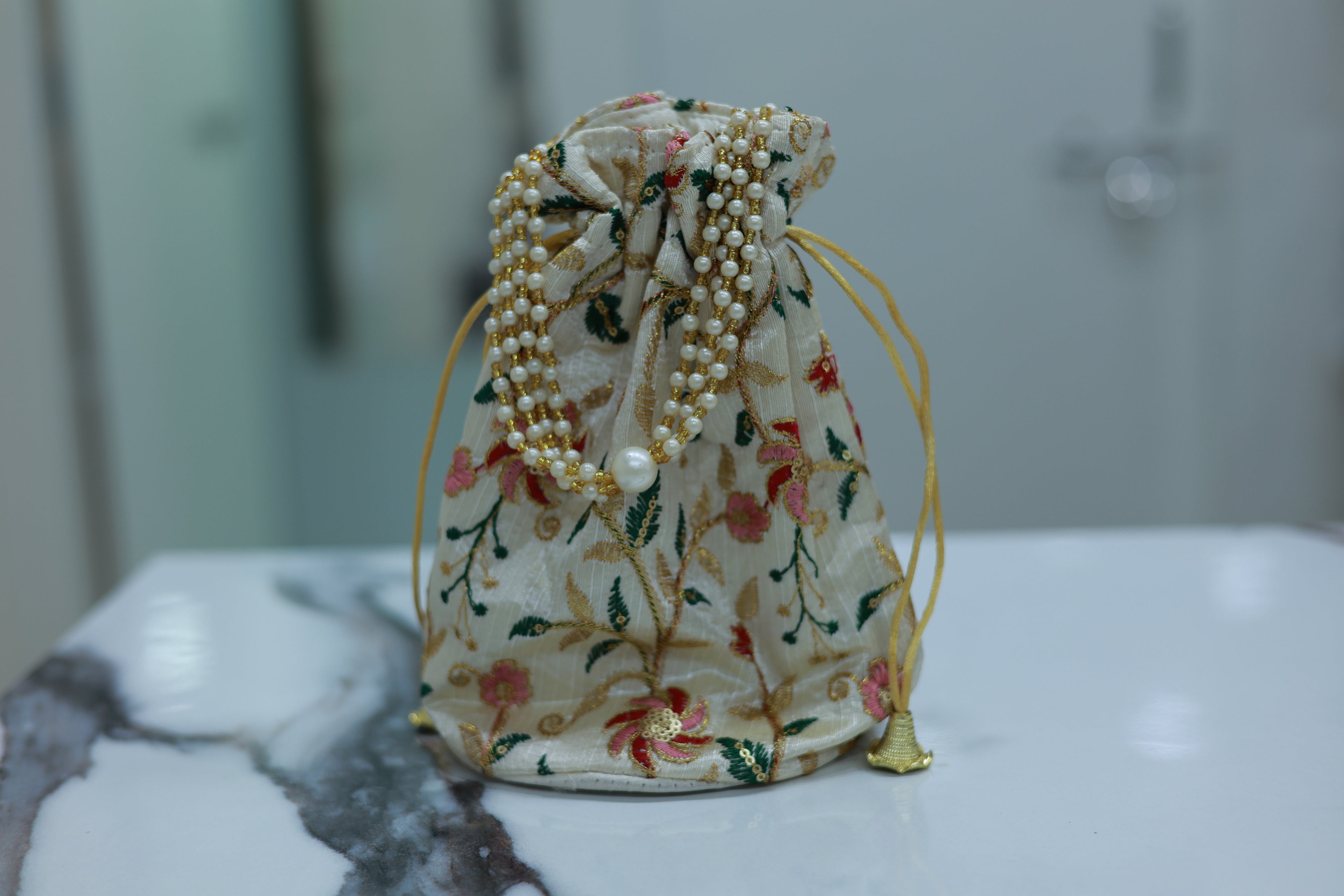 Take a look for Potli