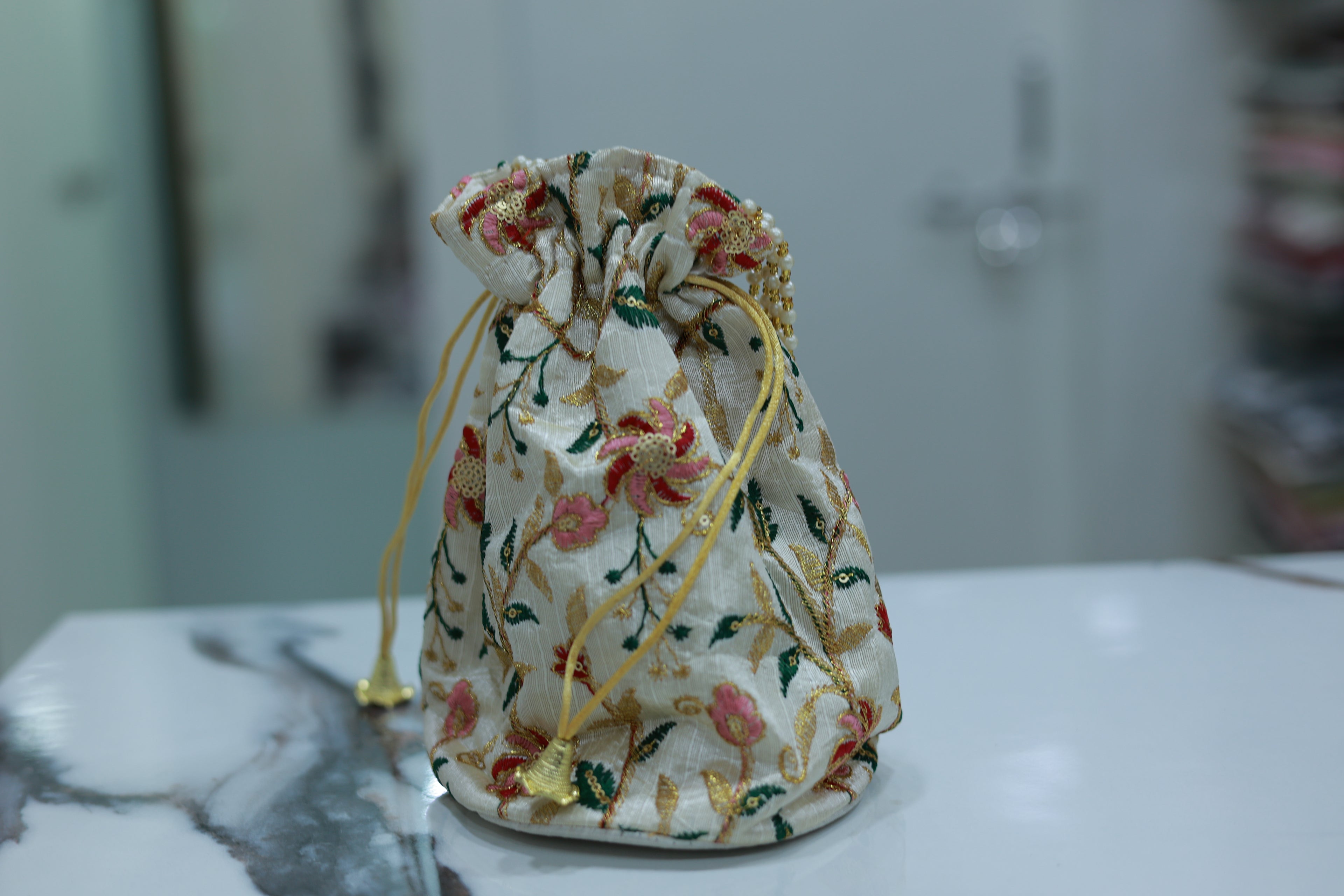 Take a look for Potli