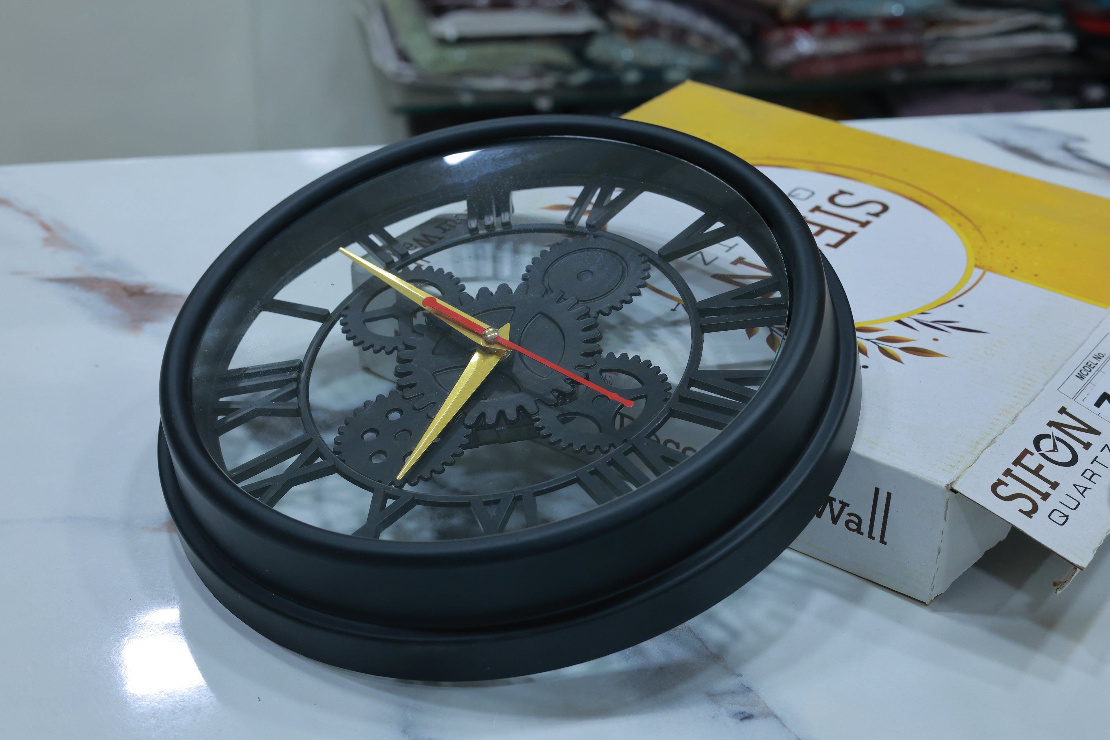 Designable black wall clock