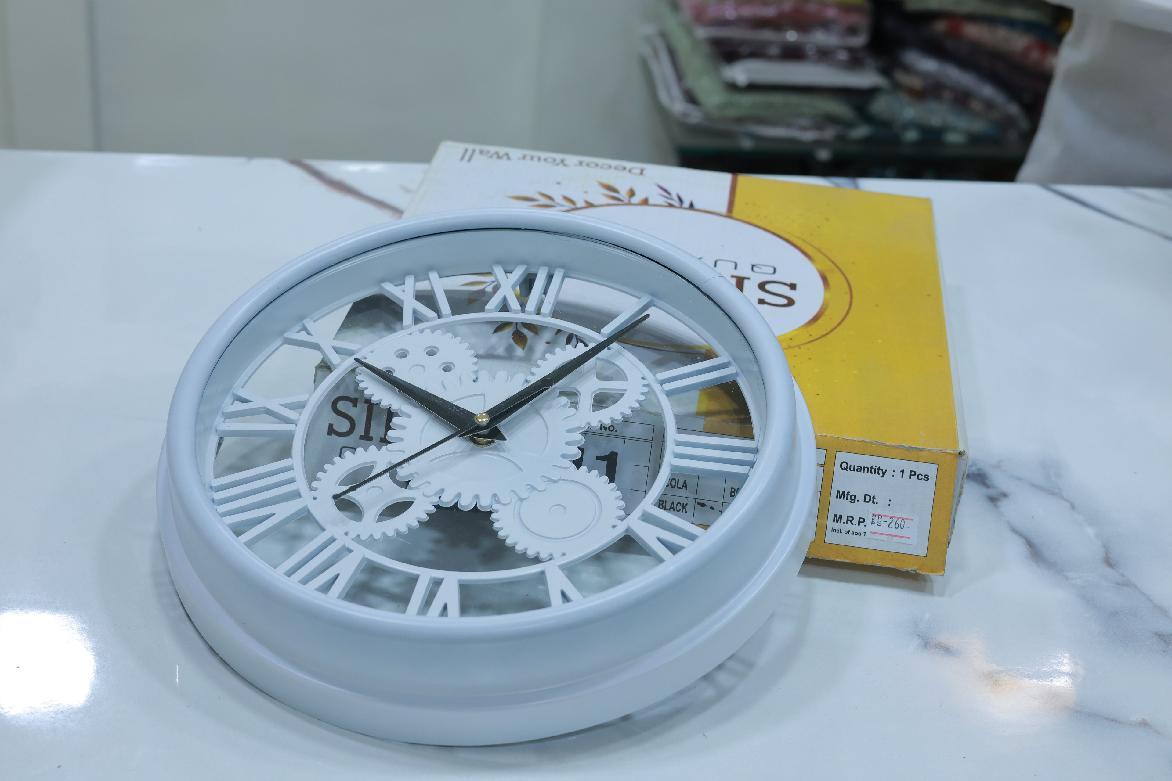 WHITE WALL CLOCK