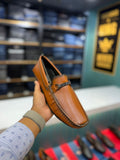 Take a look to an original leather Lofers.