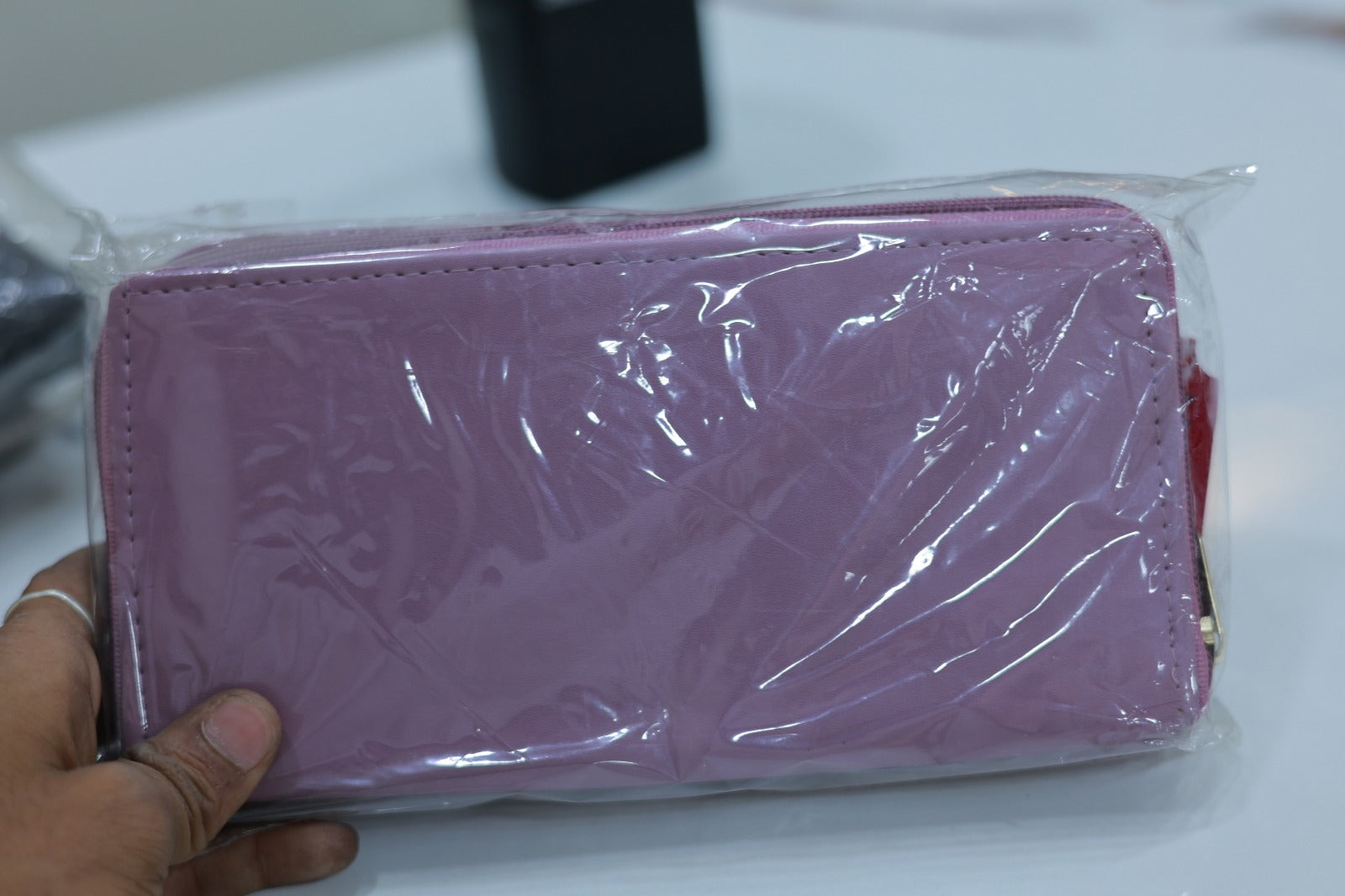 purse pink colour