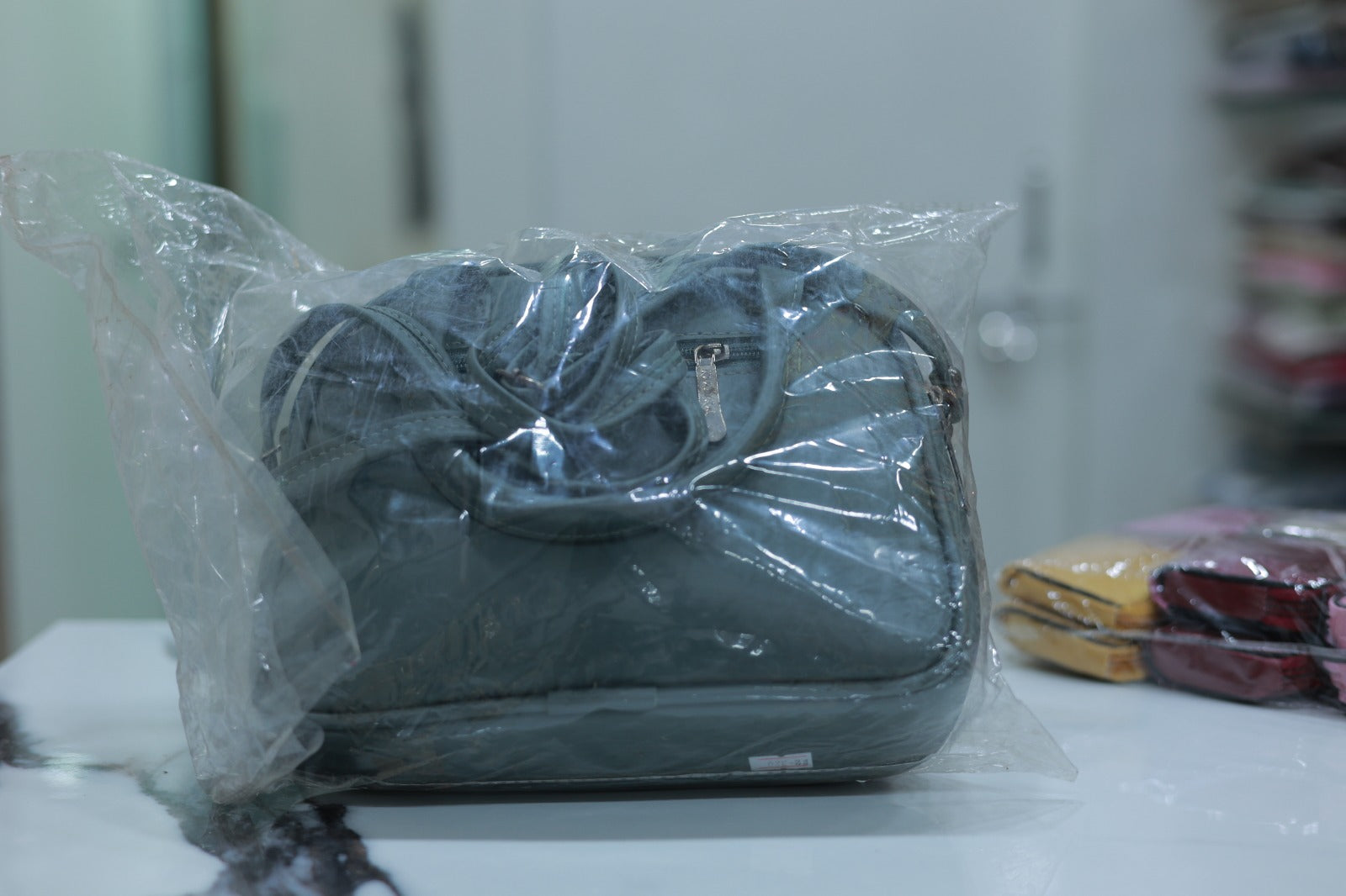 purse grinish colour